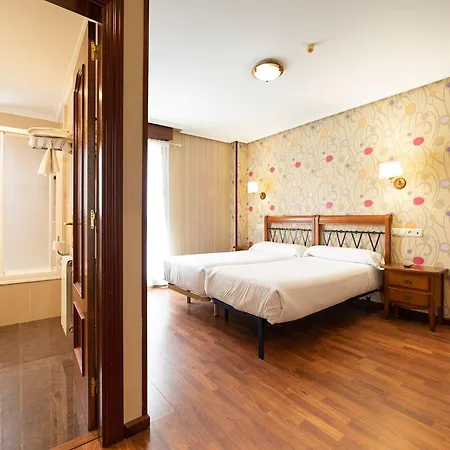 Puerto De Hotel Candas