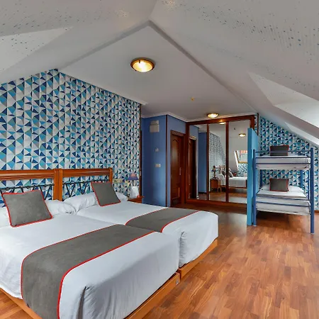 Hotel Puerto De Candas