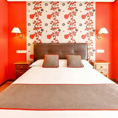 Puerto De Hotel Candas