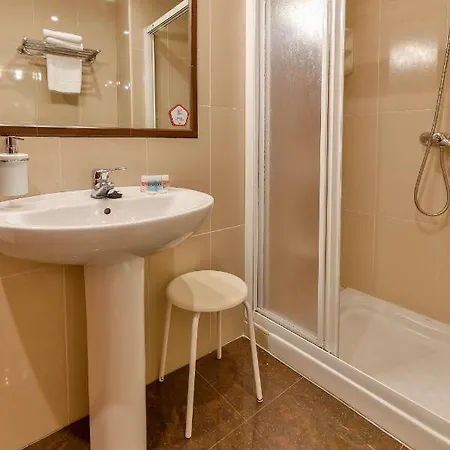 Puerto De Hotel Candas