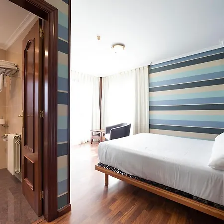 Puerto De Hotel Candás