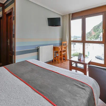 Hotel Puerto De 2*