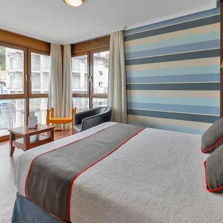 Hotel Puerto De 2*