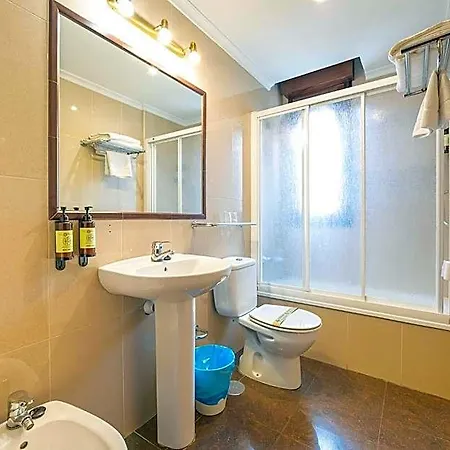 Hotell Puerto De 2*