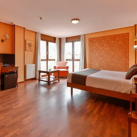 Hotel Puerto De Candás