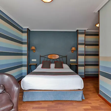 Hotel Puerto De 2*