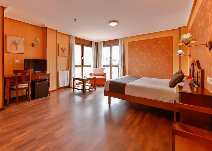 Hotel Puerto De Candás