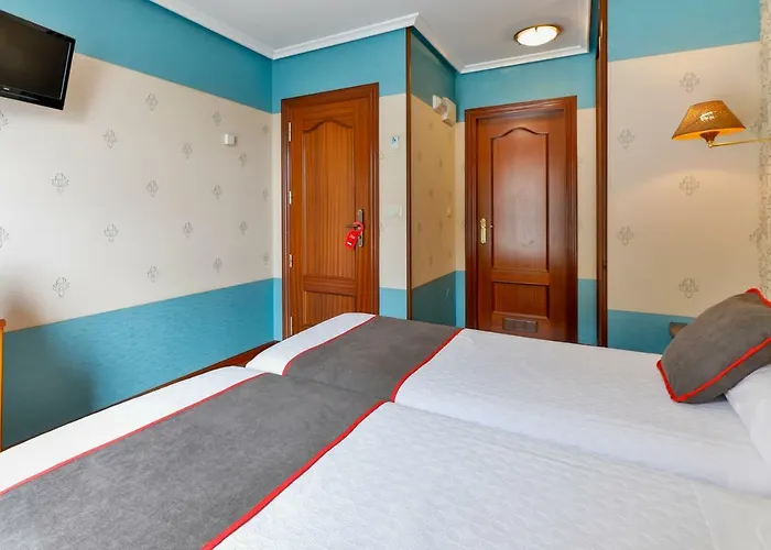 Puerto De Hotel Candás