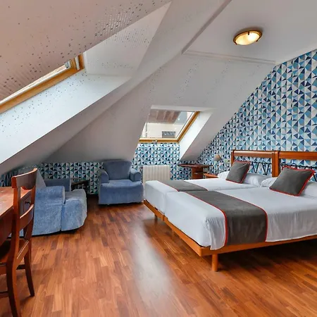 Hotel Puerto De 2*